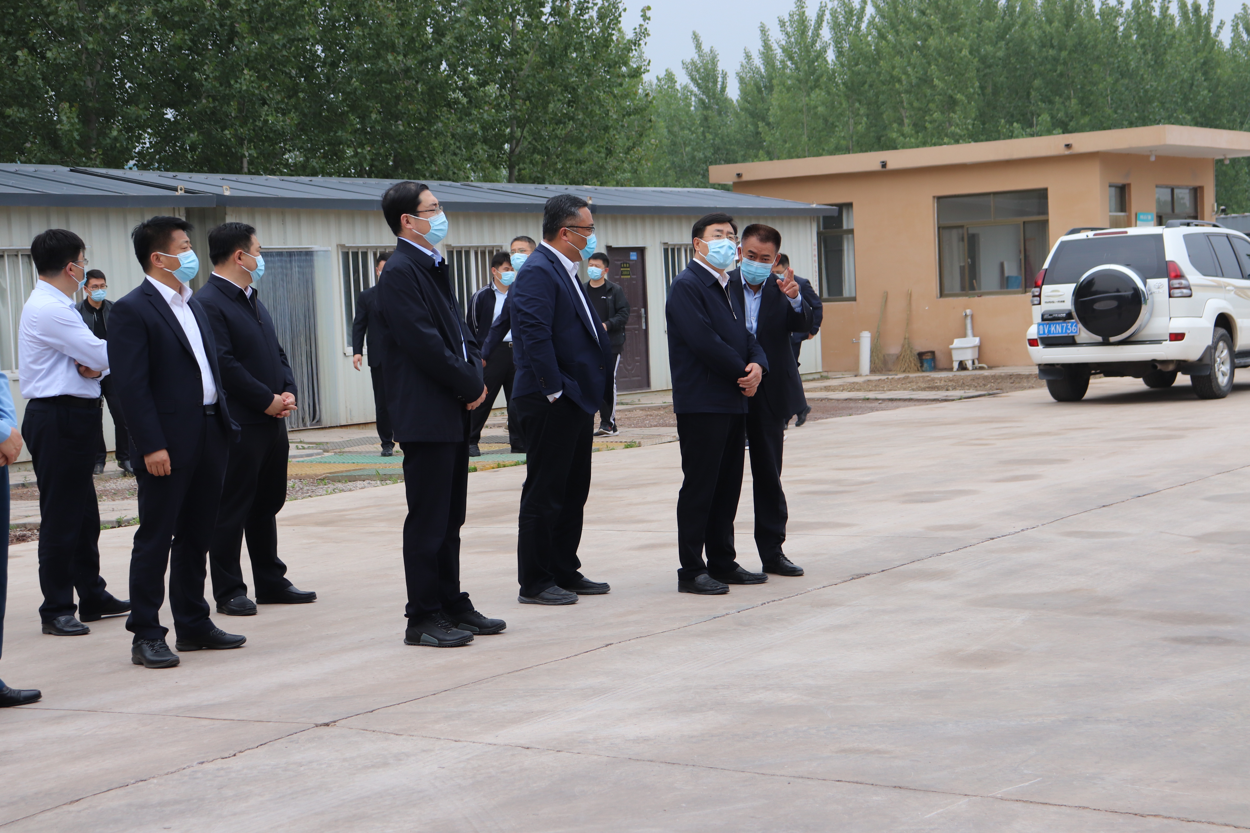 安丘市市委書記賈勤清等相關(guān)領(lǐng)導(dǎo)蒞臨博陽機械指導(dǎo)工作