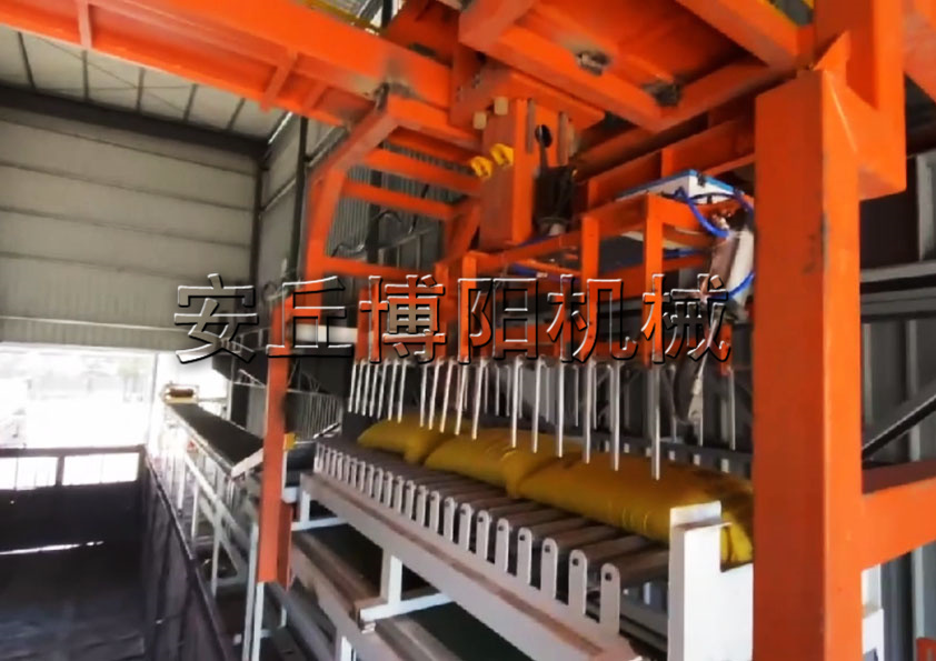 關于工業(yè)萘自動裝車機的具體優(yōu)勢有哪些？