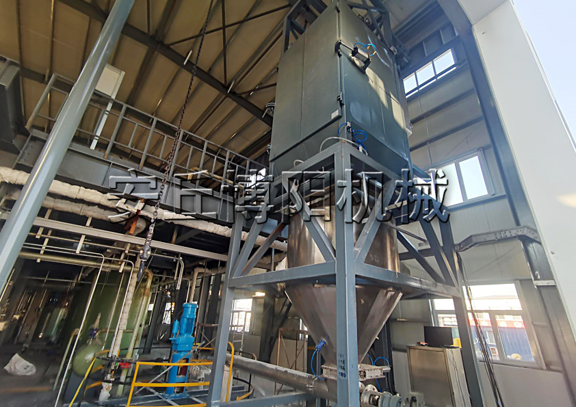 硝酸鈉噸袋拆袋機(jī)為什么備受大家的喜愛(ài)?