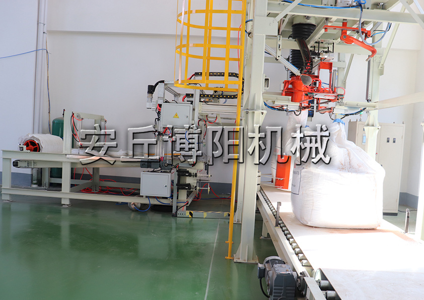 鋰電池粉全自動噸袋包裝機(jī)工作流程 粉料全自動定量包裝秤特點(diǎn)