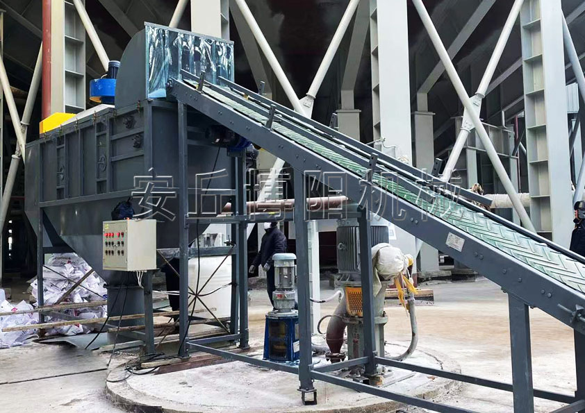 活性炭自動(dòng)拆袋機(jī)主要由哪些部分組成呢？