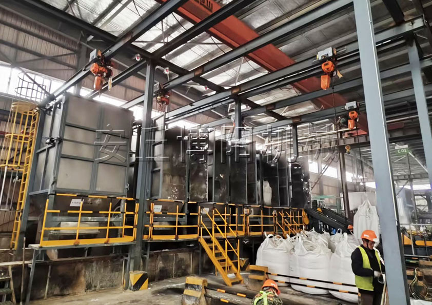 片堿噸袋拆包機的工作原理 堿粉噸包拆袋機主要優(yōu)勢