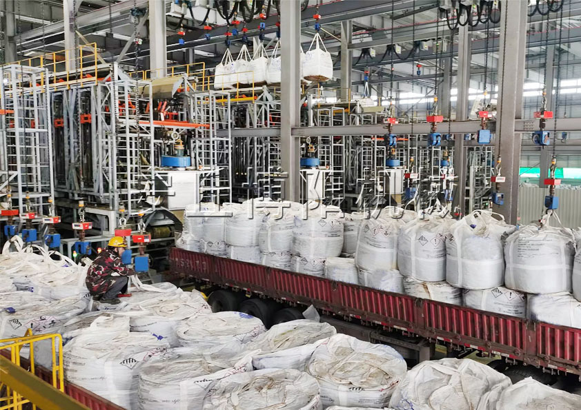 粗硫酸鎳智能?chē)嵈鸢鼨C(jī) 粉體全自動(dòng)噸袋拆袋機(jī)優(yōu)勢(shì)